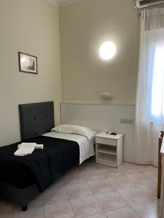 R&B Hotel Alfonsine Kültér fotó